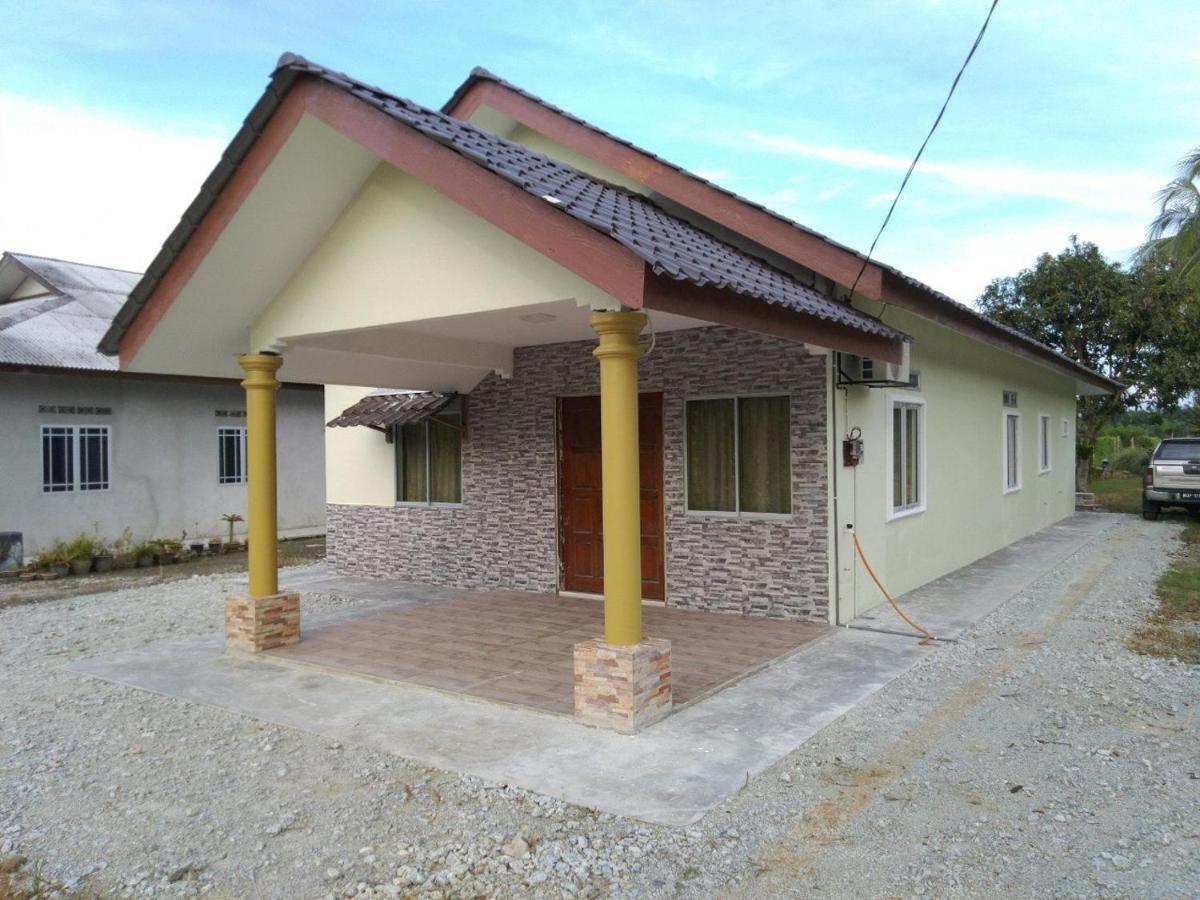 Homestay Pantai Remis Jeram (Selangor) Bagian luar foto