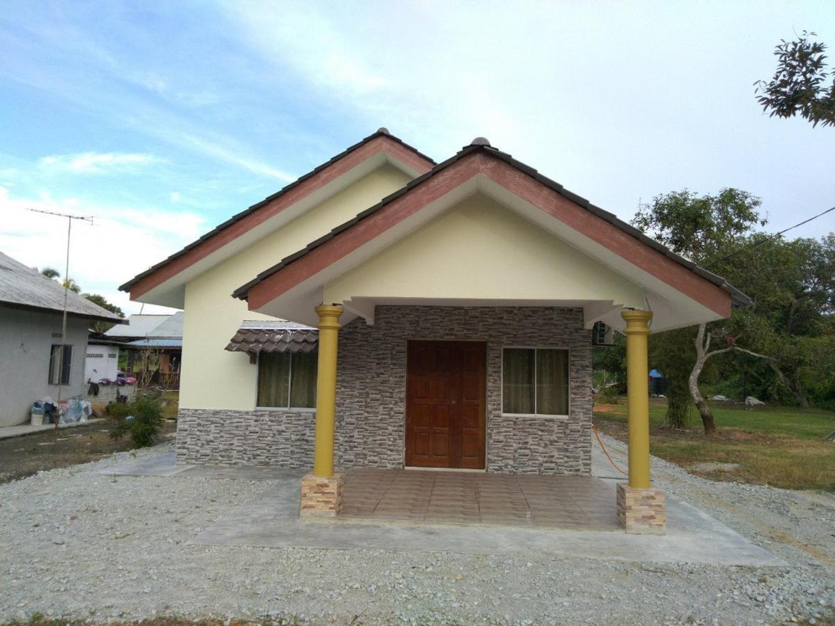 Homestay Pantai Remis Jeram (Selangor) Bagian luar foto